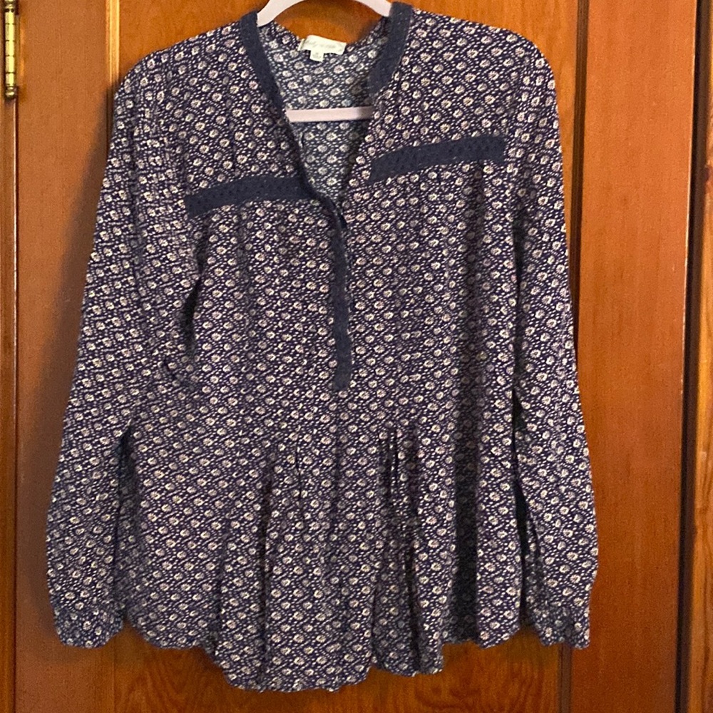 💜💜 Bailey & Chloe Ladies Floral Top Size Medium